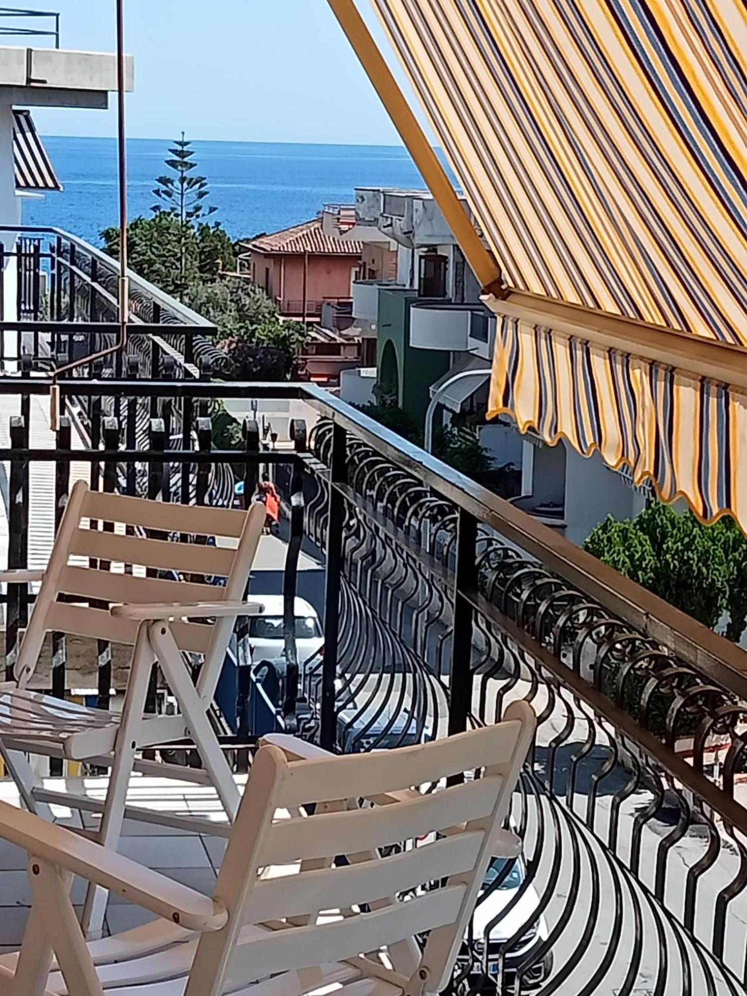 Savoca Apartment ジャルディーニ・ナクソス エクステリア 写真